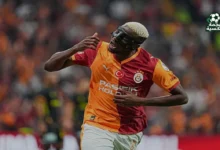 برشلونة يخطط لخطف فيكتور أوسيمين من جالاتا سراي